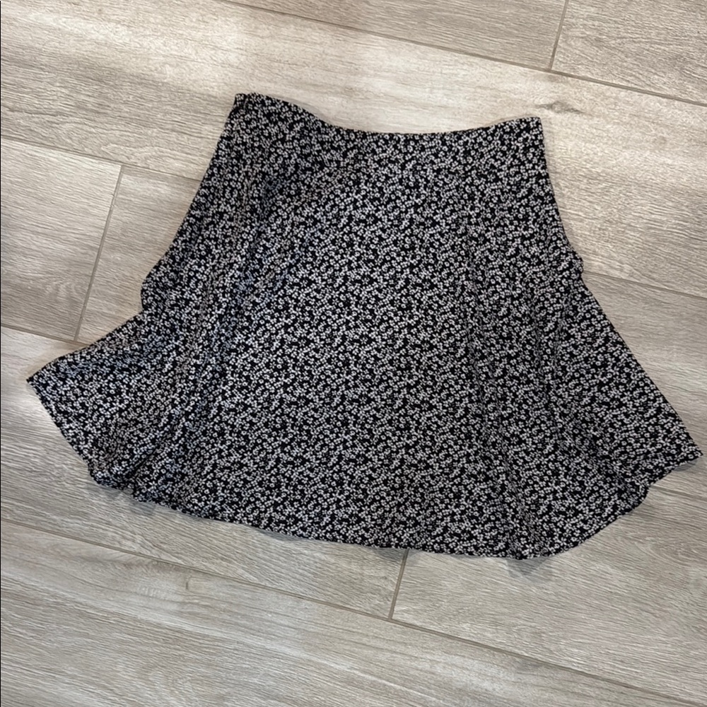 Socialite Black and White Floral Mini Skirt
